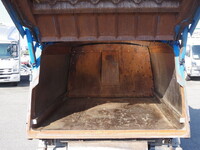 日野デュトロパッカー車（塵芥車）小型（2t・3t）[写真06]