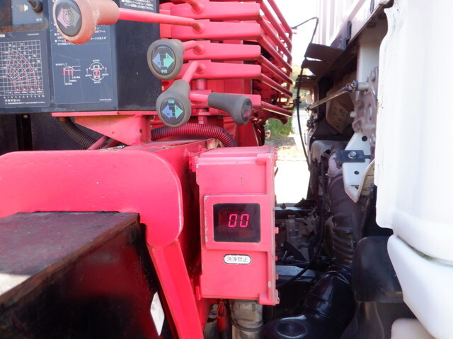 いすゞエルフクレーン4段小型（2t・3t）[写真12]