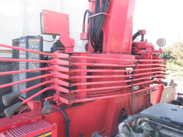 いすゞエルフクレーン4段小型（2t・3t）[写真18]