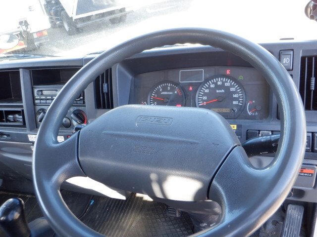 いすゞエルフクレーン4段小型（2t・3t）[写真31]