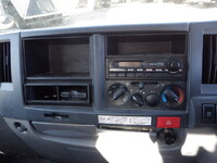 いすゞエルフクレーン4段小型（2t・3t）[写真34]