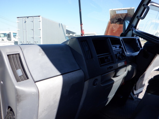 いすゞエルフクレーン4段小型（2t・3t）[写真39]