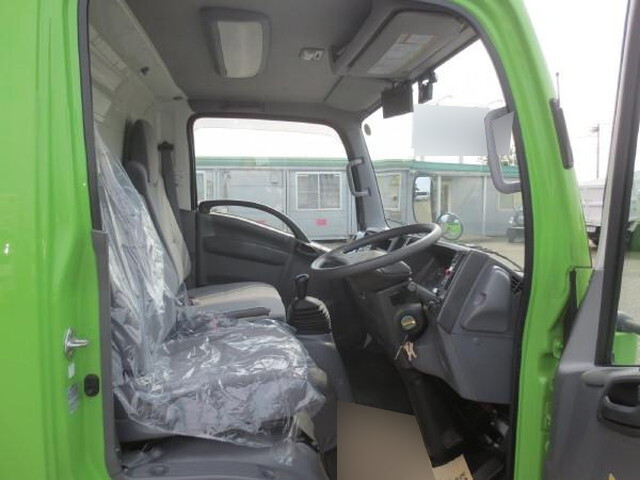 いすゞエルフアルミバン小型（2t・3t）[写真14]