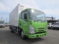 いすゞエルフアルミバン小型（2t・3t）[写真01]