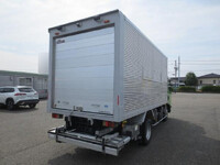 いすゞエルフアルミバン小型（2t・3t）[写真05]