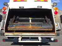 いすゞフォワードパッカー車（塵芥車）中型（4t）[写真16]