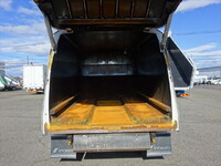 いすゞフォワードパッカー車（塵芥車）中型（4t）[写真20]