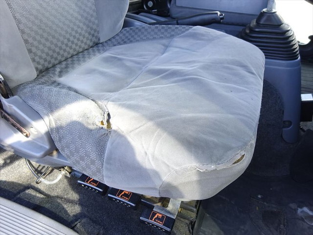 いすゞフォワードパッカー車（塵芥車）中型（4t）[写真25]