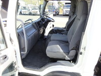 いすゞフォワードパッカー車（塵芥車）中型（4t）[写真32]