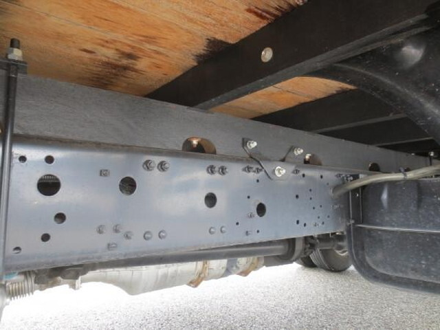 三菱ふそうファイターアルミブロック中型（4t）[写真10]