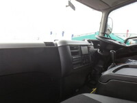 三菱ふそうファイターアルミブロック中型（4t）[写真13]