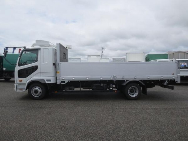 三菱ふそうファイターアルミブロック中型（4t）[写真08]