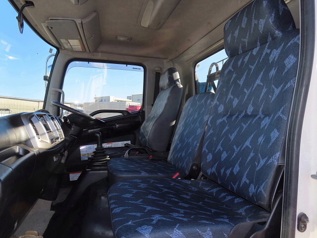 日野レンジャーコンテナ専用車中型（4t）[写真21]