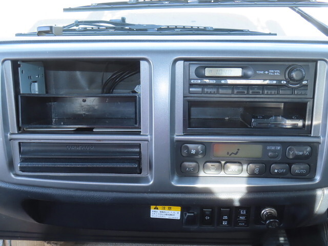 日野レンジャーコンテナ専用車中型（4t）[写真21]