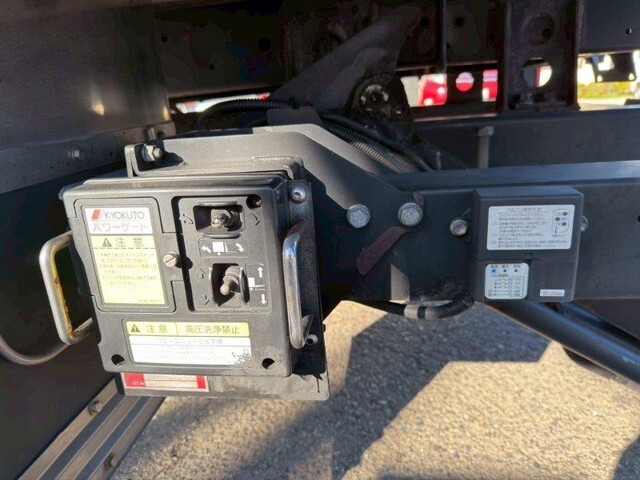 日野レンジャーアルミバン中型（4t）[写真11]