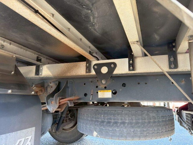 日野レンジャーアルミバン中型（4t）[写真12]