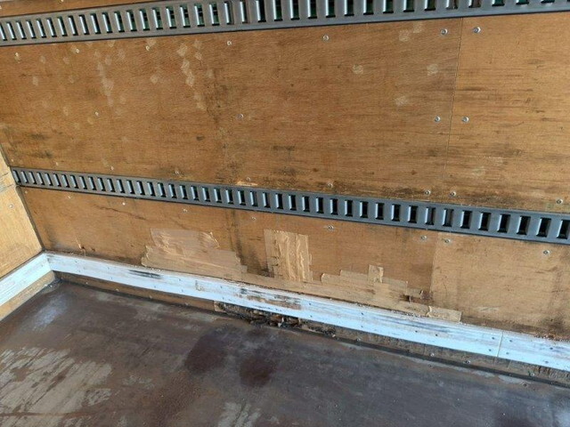 日野レンジャーアルミバン中型（4t）[写真16]