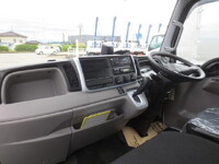 三菱ふそうキャンターアルミブロック小型（2t・3t）[写真13]