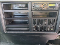 三菱ふそうファイタークレーン4段中型（4t）[写真28]