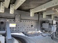 いすゞフォワードアルミバン中型（4t）[写真15]