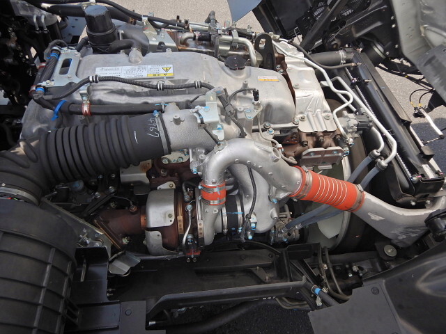 いすゞギガセルフローダー大型（10t）[写真16]