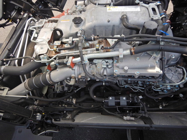 いすゞギガセルフローダー大型（10t）[写真17]