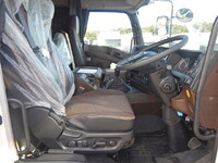 いすゞギガセルフローダー大型（10t）[写真21]