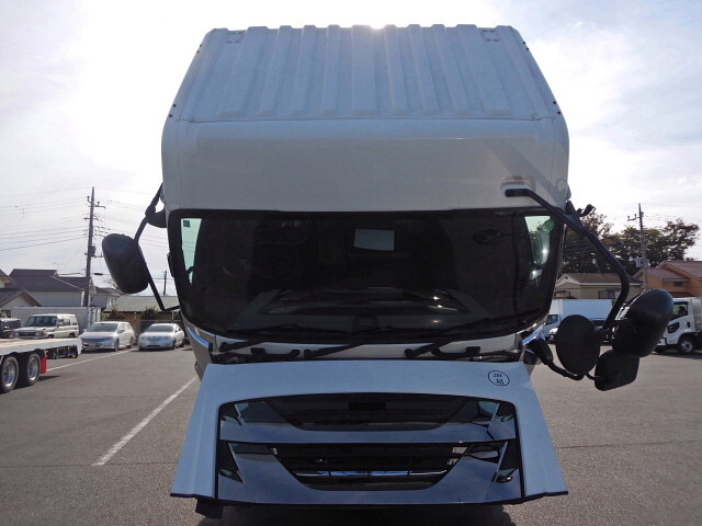 いすゞギガセルフローダー大型（10t）[写真24]