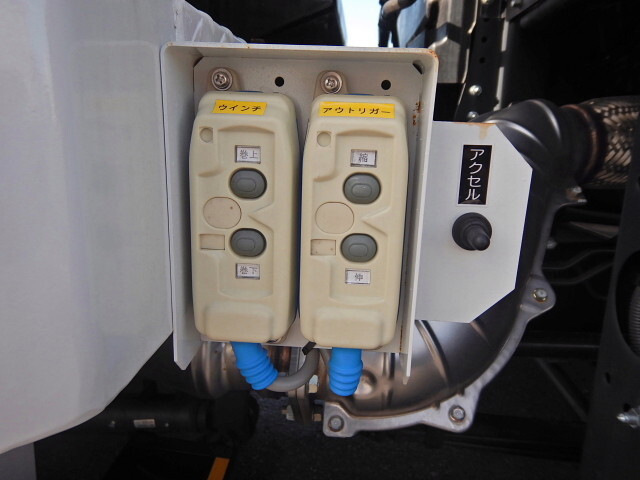 いすゞギガセルフローダー大型（10t）[写真37]