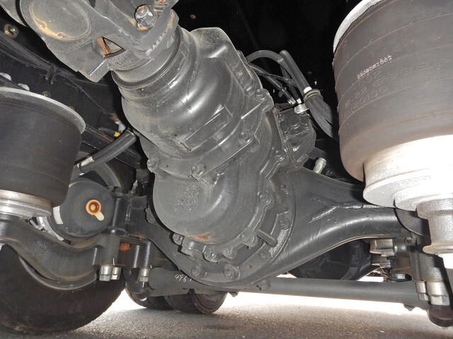 いすゞギガセルフローダー大型（10t）[写真08]