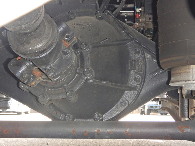 いすゞギガセルフローダー大型（10t）[写真09]