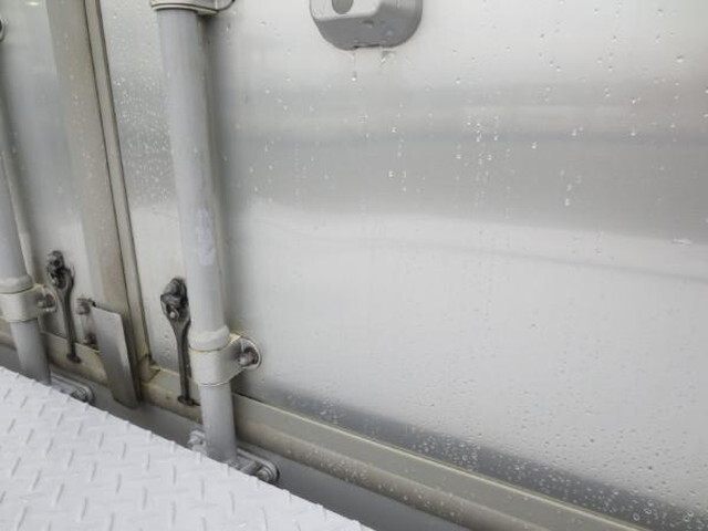 日野デュトロアルミバン小型（2t・3t）[写真23]