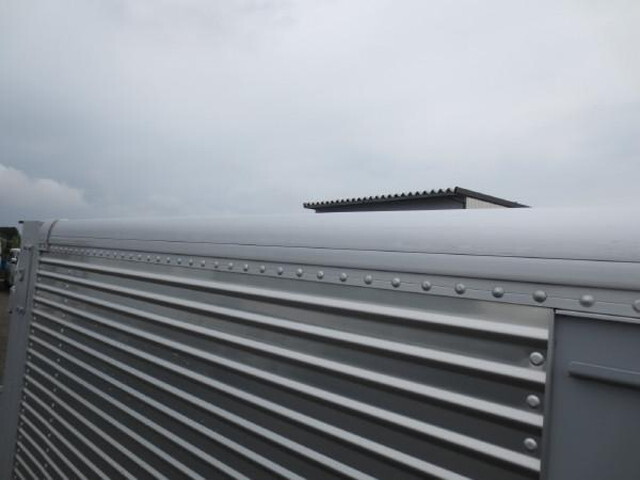 日野デュトロアルミバン小型（2t・3t）[写真24]