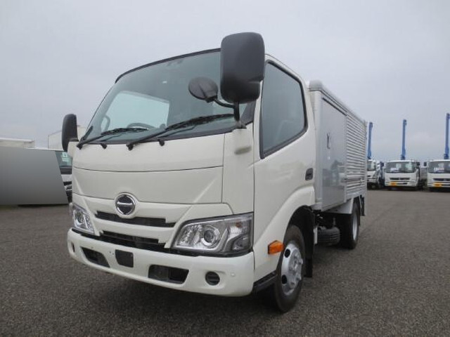 日野デュトロアルミバン小型（2t・3t）[写真03]