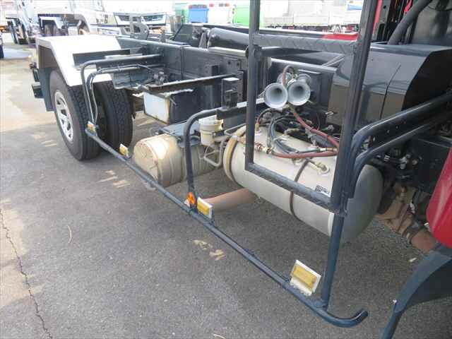 三菱ふそうファイターコンテナ専用車中型（4t）[写真16]