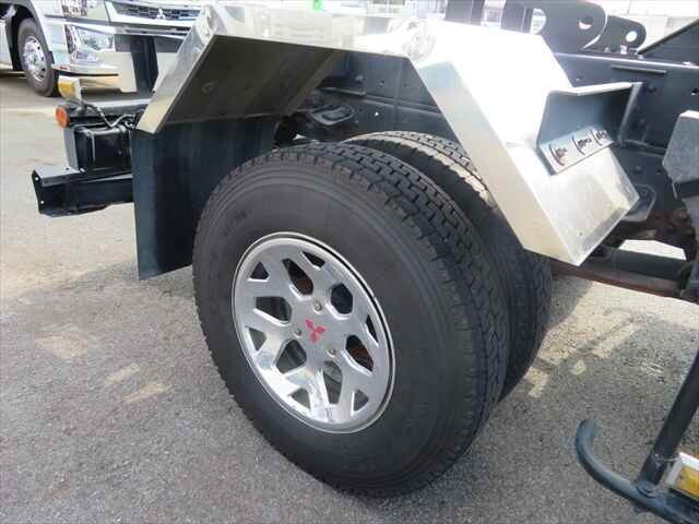 三菱ふそうファイターコンテナ専用車中型（4t）[写真17]