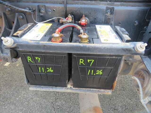 三菱ふそうファイターコンテナ専用車中型（4t）[写真27]