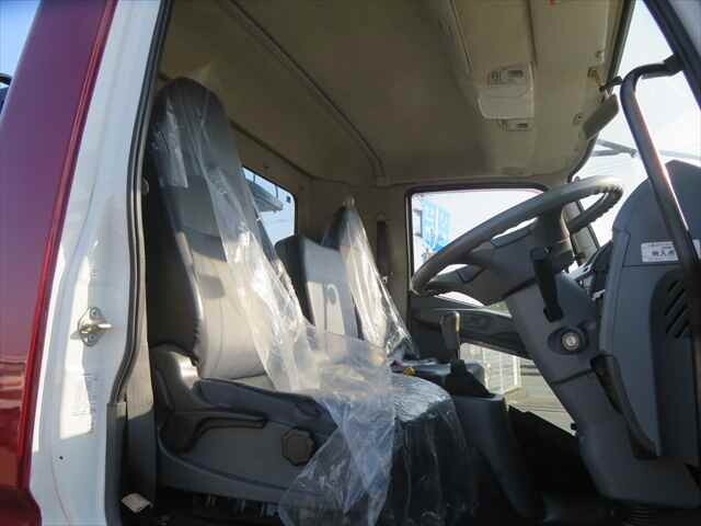 三菱ふそうファイターコンテナ専用車中型（4t）[写真28]