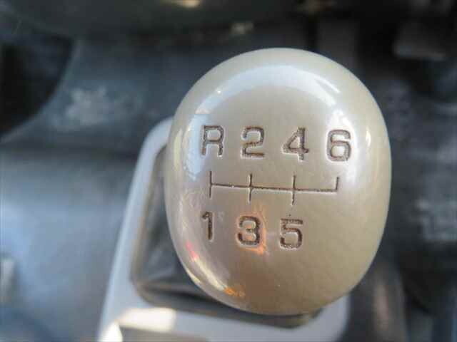 三菱ふそうファイターコンテナ専用車中型（4t）[写真37]