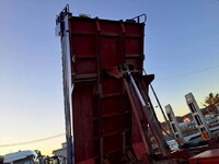 日野プロフィアダンプ大型（10t）[写真31]