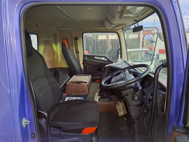 日野プロフィアダンプ大型（10t）[写真31]