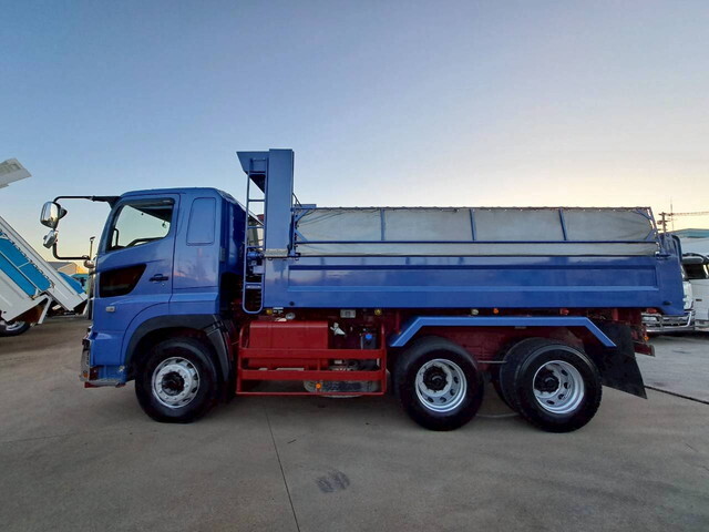 日野プロフィアダンプ大型（10t）[写真05]