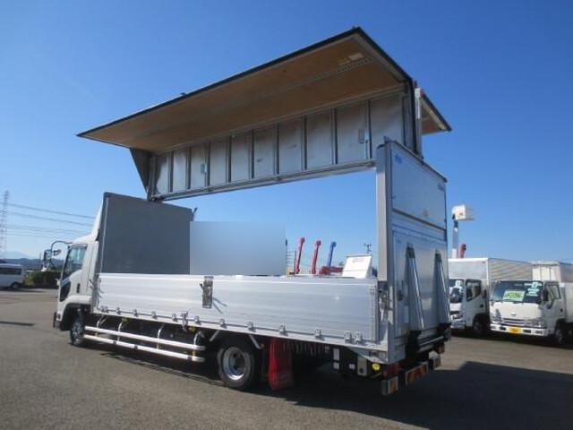 いすゞフォワードアルミウイング中型（4t）[写真02]