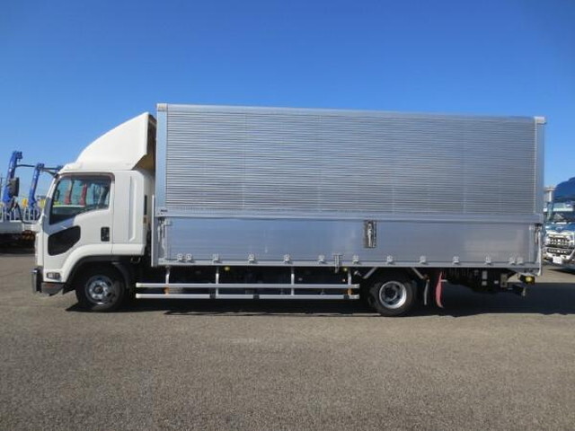 いすゞフォワードアルミウイング中型（4t）[写真08]