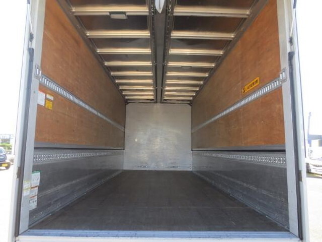 いすゞフォワードアルミウイング中型（4t）[写真09]