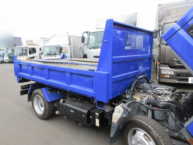 三菱ふそうキャンターダンプ小型（2t・3t）[写真23]