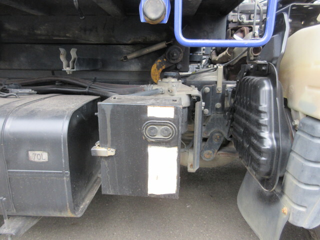 三菱ふそうキャンターダンプ小型（2t・3t）[写真24]