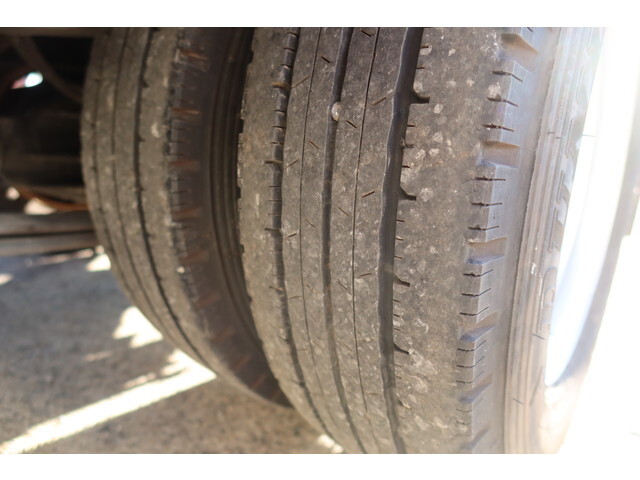 三菱ふそうキャンター冷凍車（冷蔵車）小型（2t・3t）[写真11]