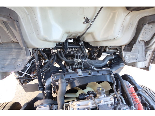 三菱ふそうキャンター冷凍車（冷蔵車）小型（2t・3t）[写真28]