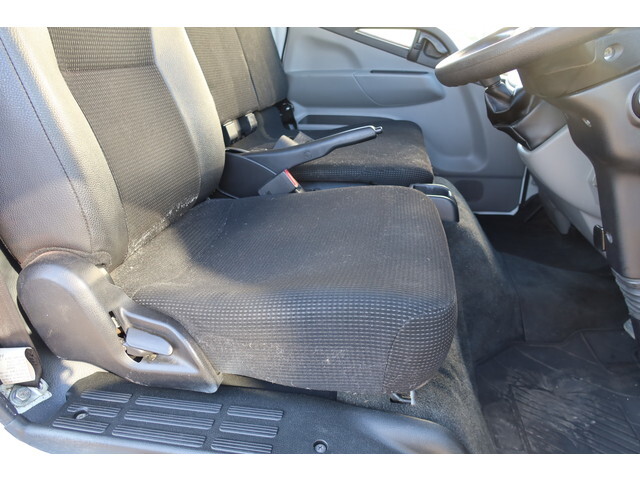 三菱ふそうキャンター冷凍車（冷蔵車）小型（2t・3t）[写真30]